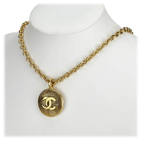 chanel collana vintage|Vintage Chanel.